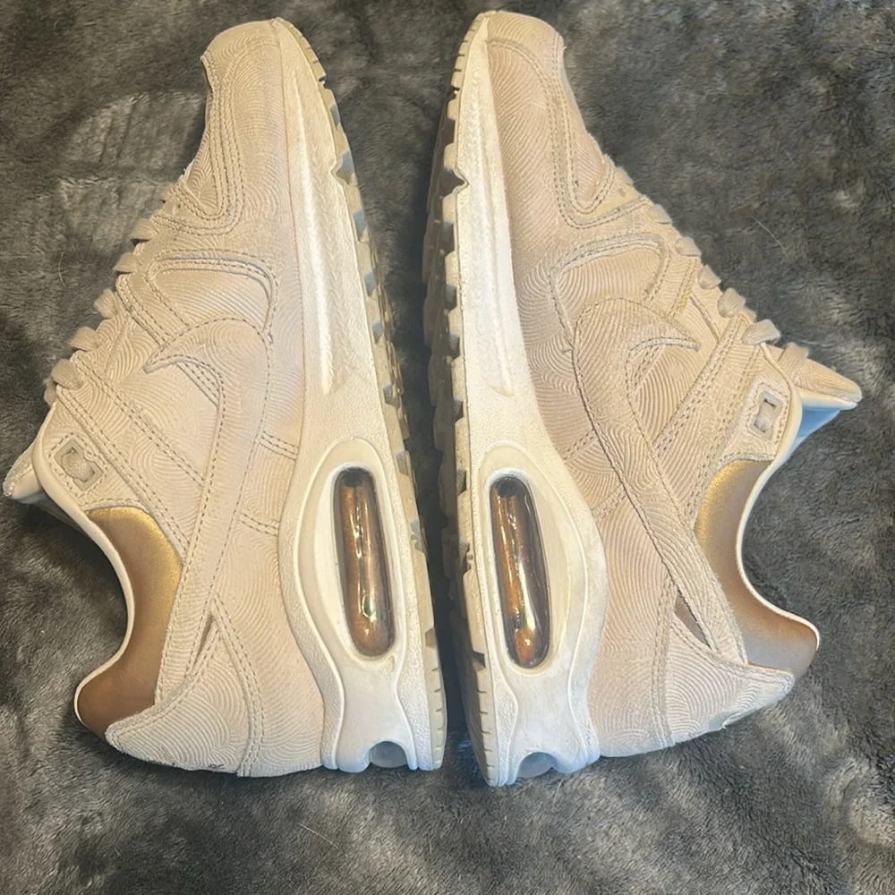 Nike Air Max Women's Command PRM Gamma Grey Size 8